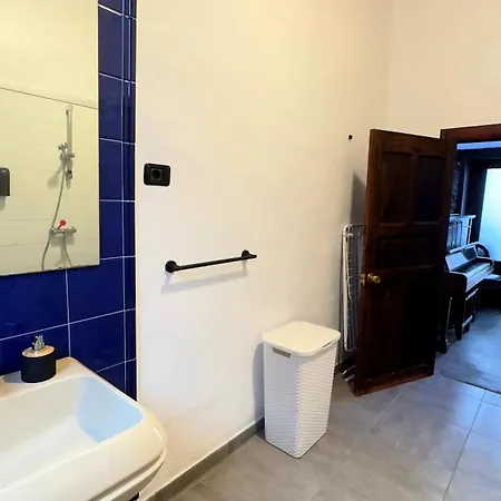 Elegant In The Heart Of 100 Sqm Parking Available *