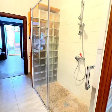 Elegant In The Heart Of 100 Sqm Parking Available * Garachico (Tenerife)